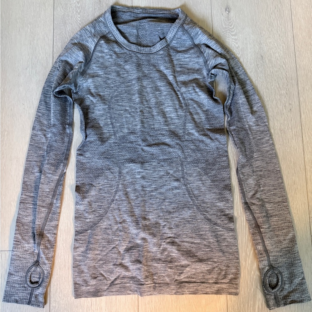 Lululemon grey swiftly tech long sleeve size 4